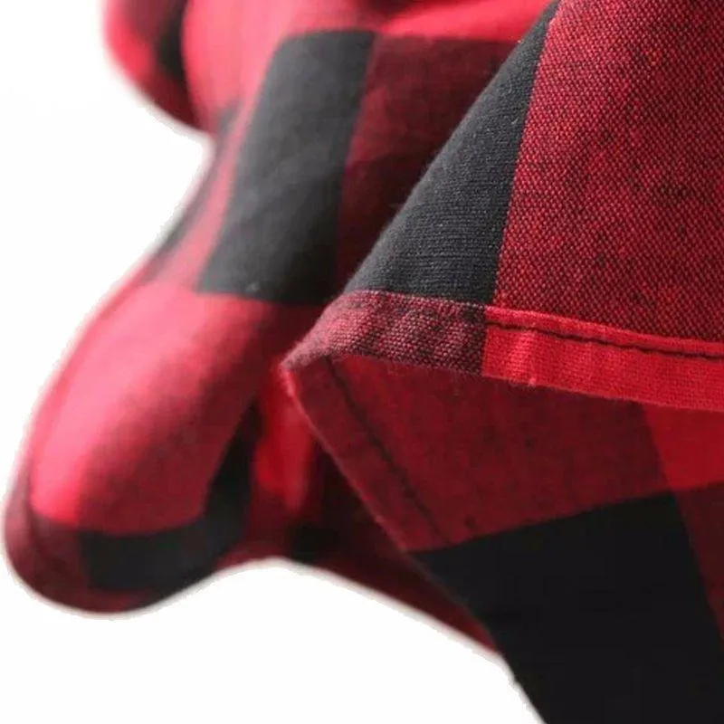 Vintage Overszied Red Black Plaid Flannel Tee Shirt Button Up
