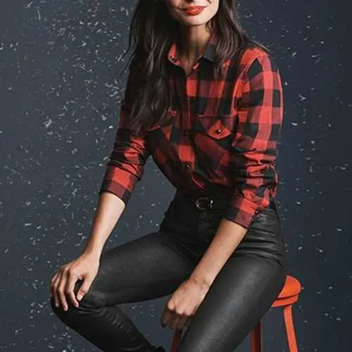 Vintage Overszied Red Black Plaid Flannel Tee Shirt Button Up