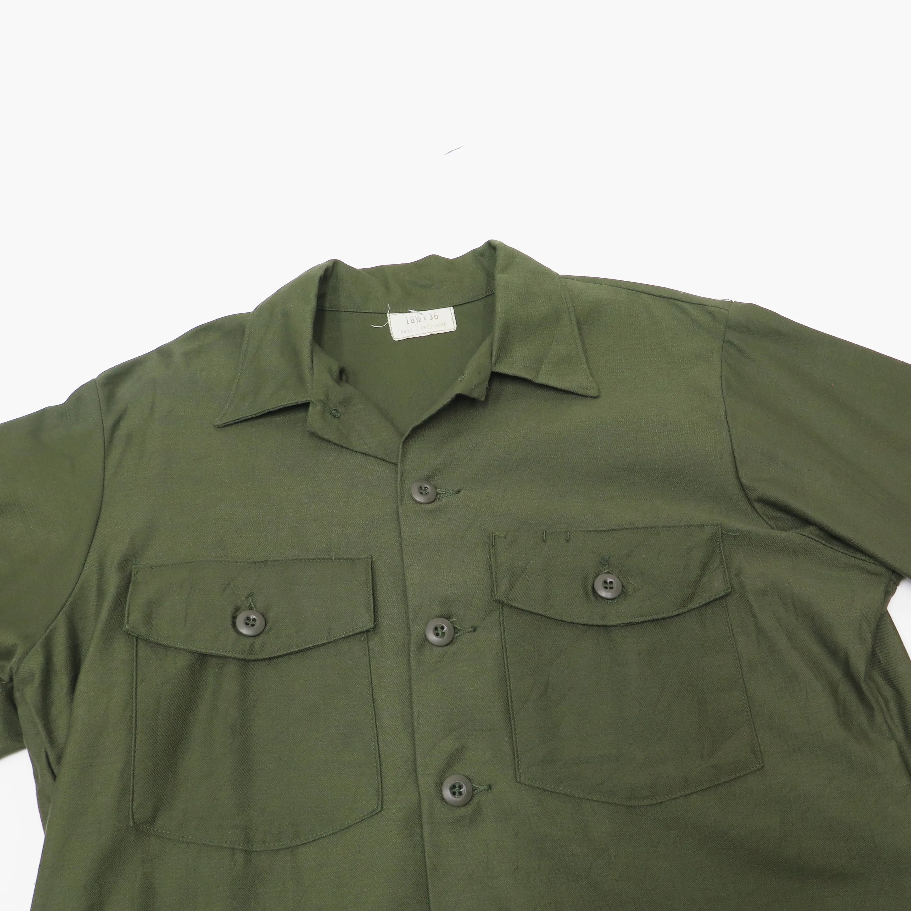 VINTAGE US ARMY UTILITY SHIRT P64 1973 DEADSTOCK SIZE 16 1/2 X 36