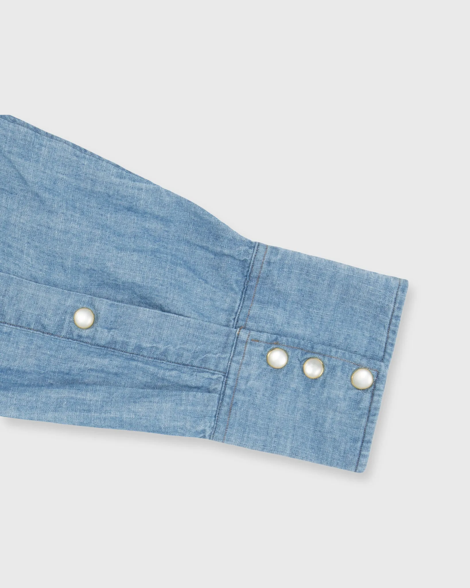 Western Work Shirt in Extra Light Wash Indigo Chambray