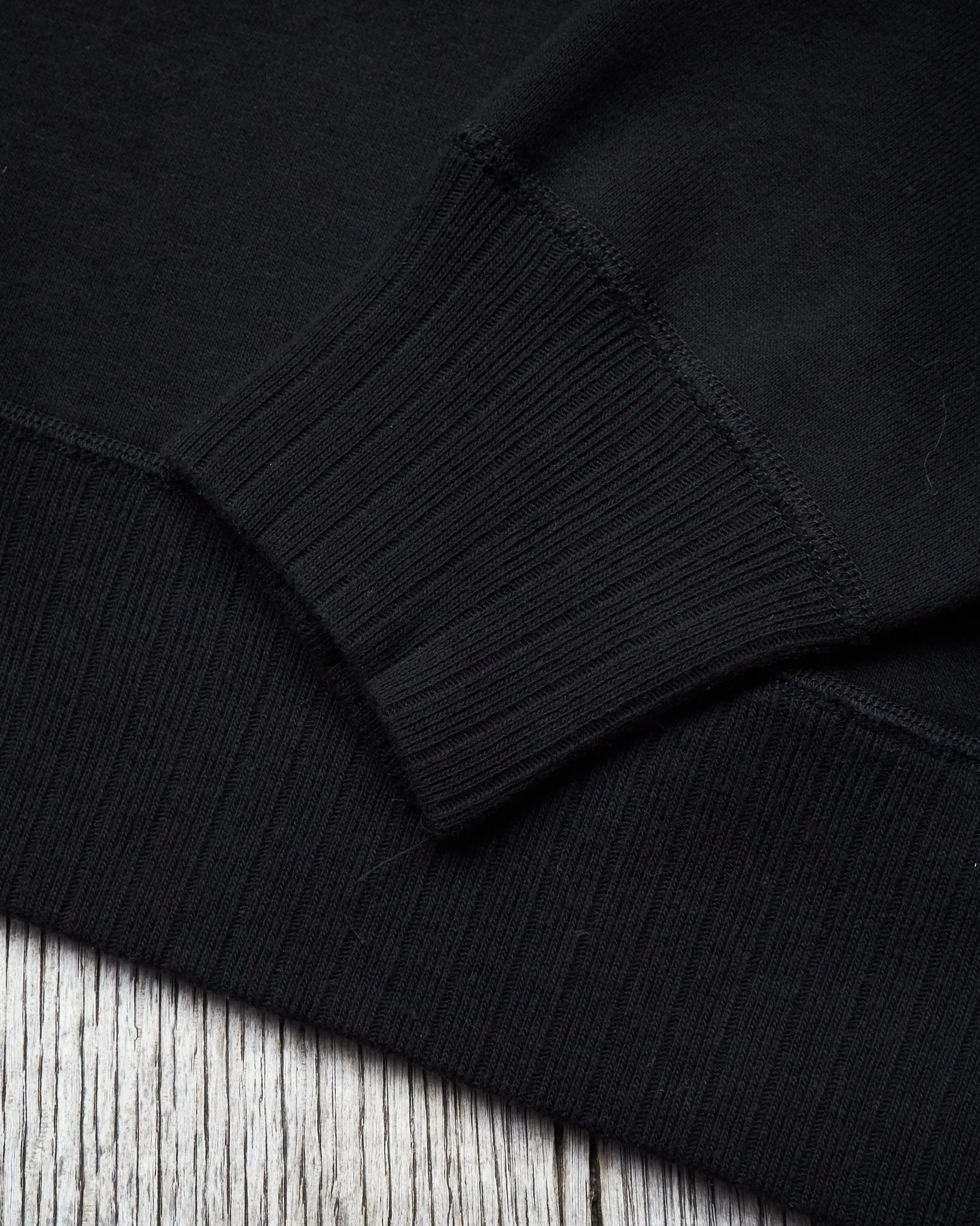 Whitesville Heavyweight Loop-Wheeled Sweatshirt Black WV67728