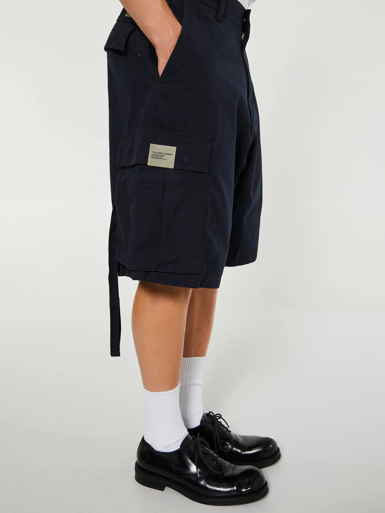 Wide Cargo Shorts in Navy