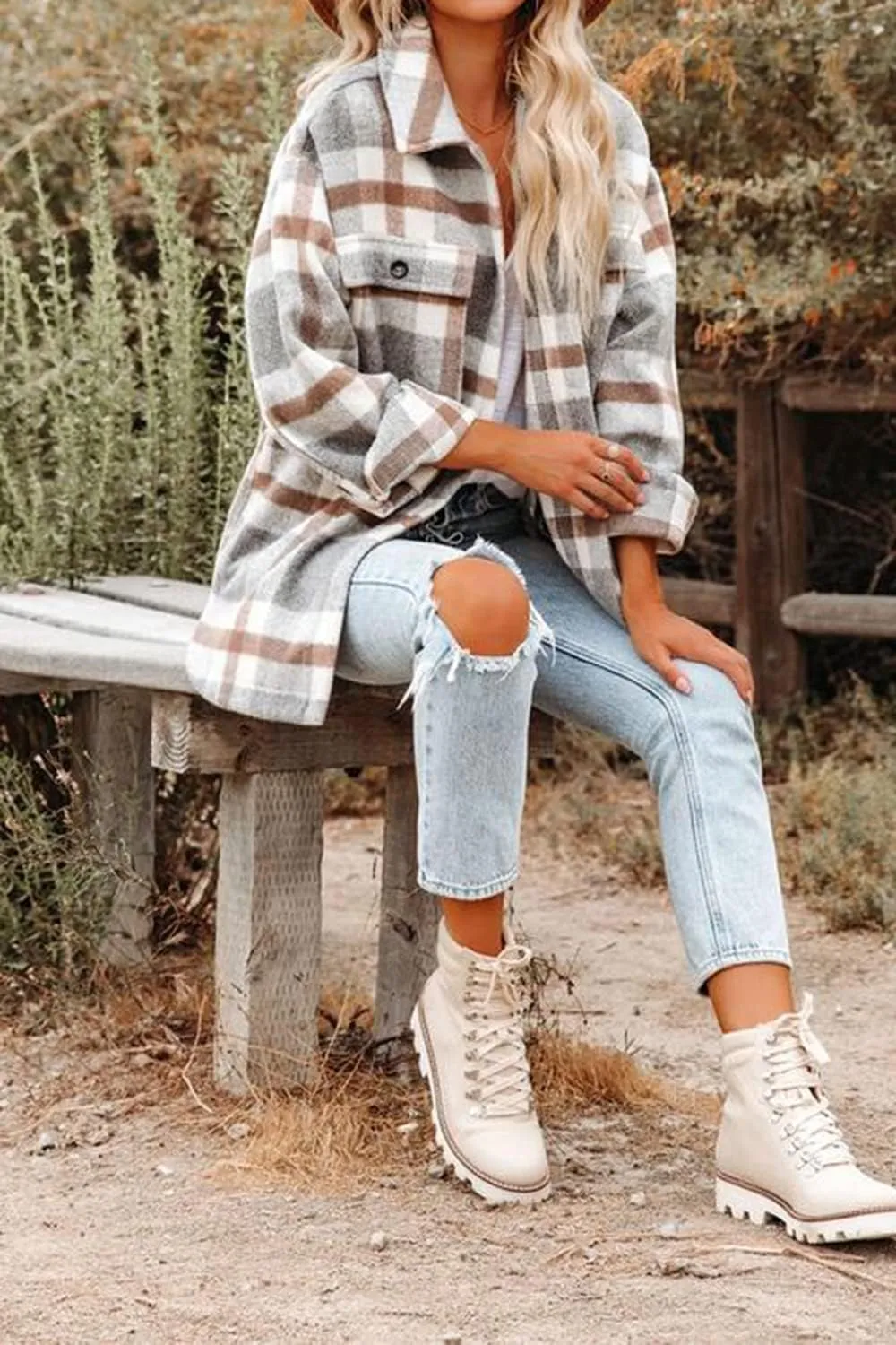 Women's Flannel Plaid Long Sleeve Button Down with pockets