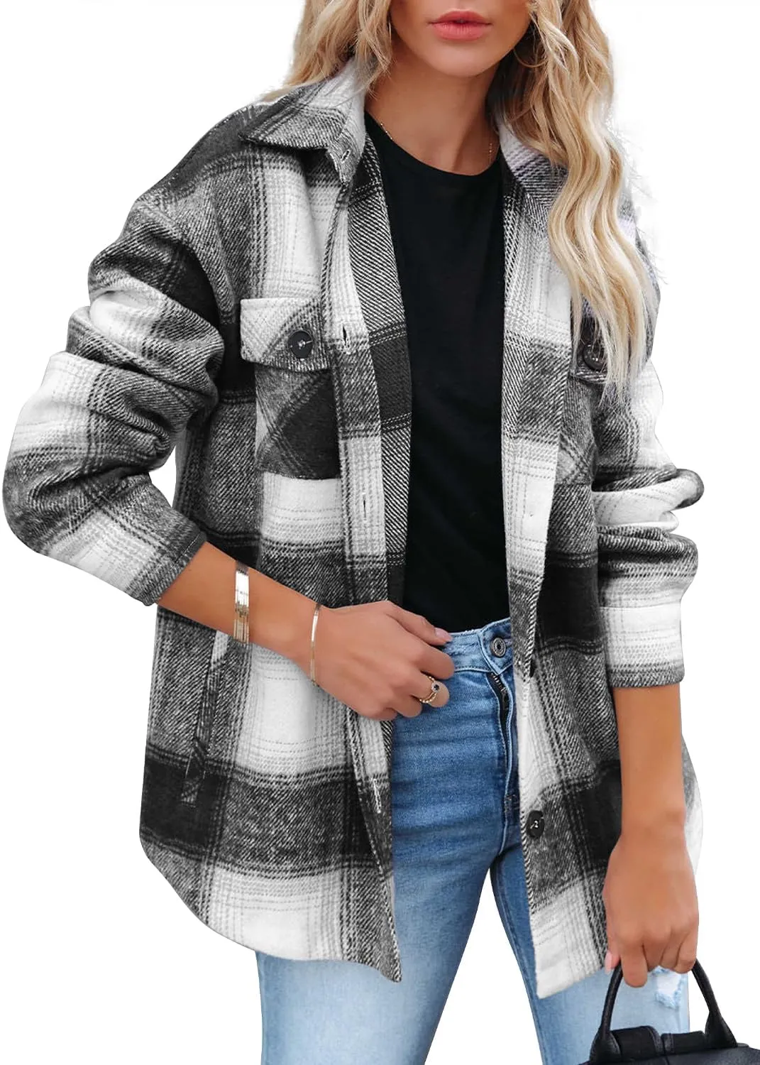 Women's Flannel Plaid Long Sleeve Button Down with pockets