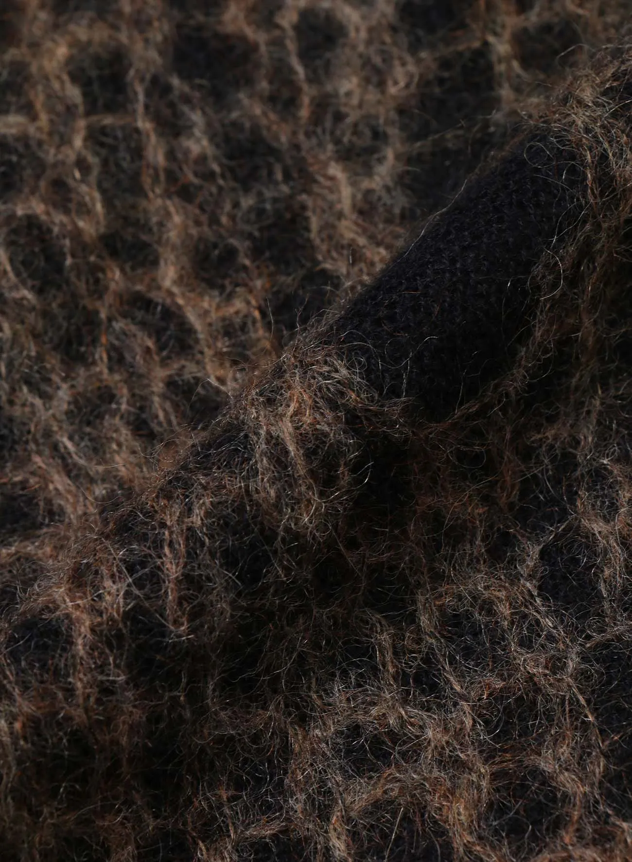 WOOL/MOHAIR BLEND SCARF