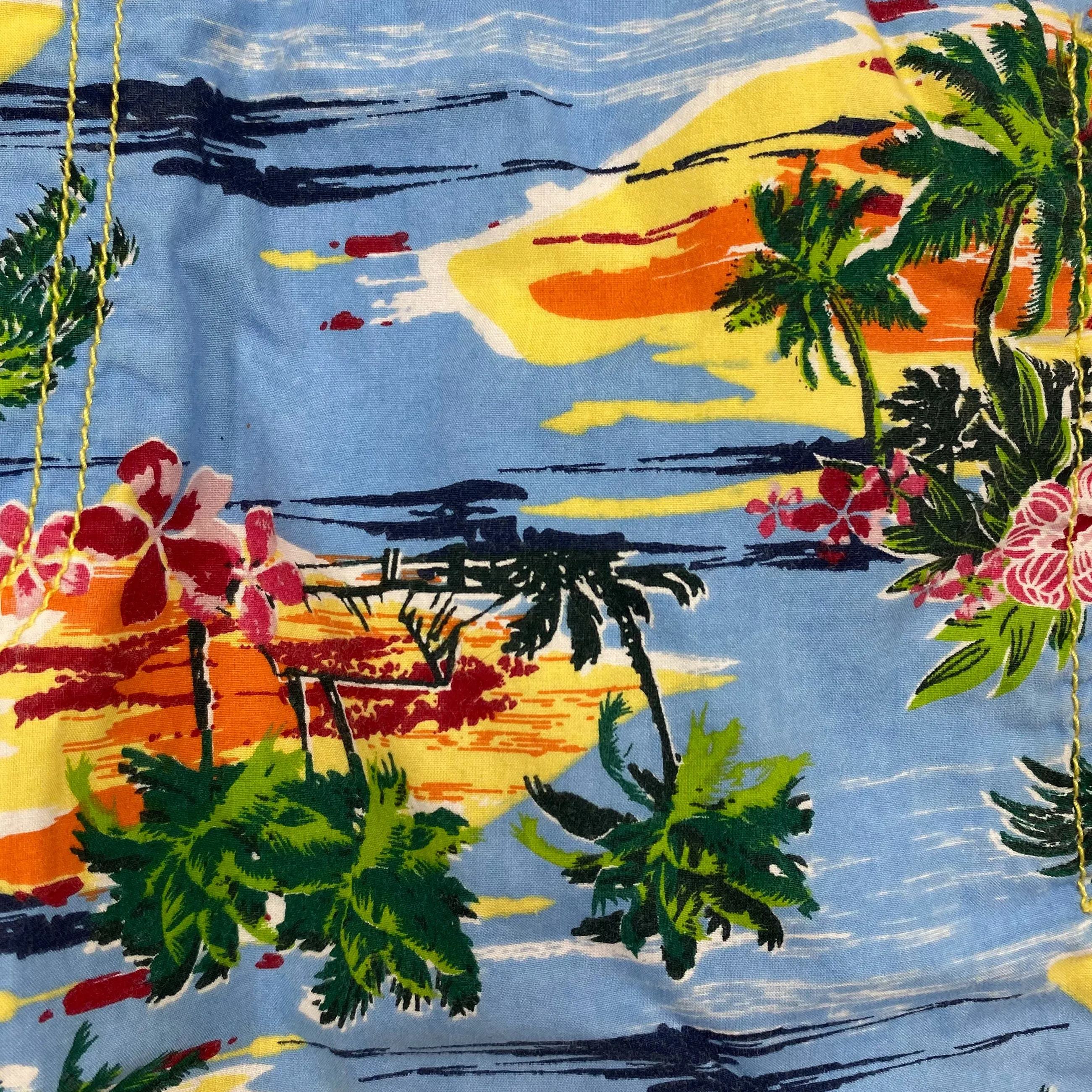 YIGGA Tropical Hawaiian Bermuda Surf Pattern Shorts